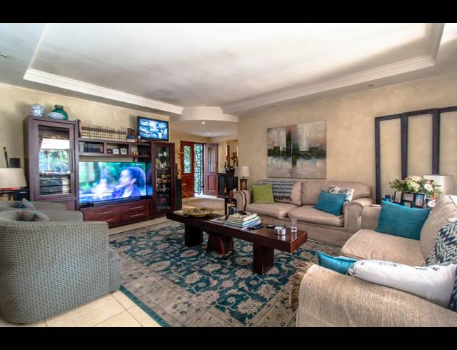 5 BEDROOM HOUSE FOR SALE IN GLENVISTA